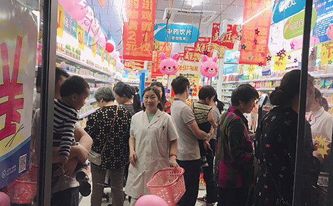 從少人問津到顧客盈門，這位店老板靠這招逆襲！